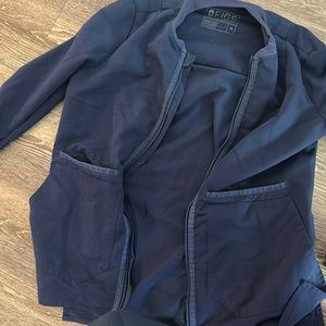 figs bellery scrub jacket xs